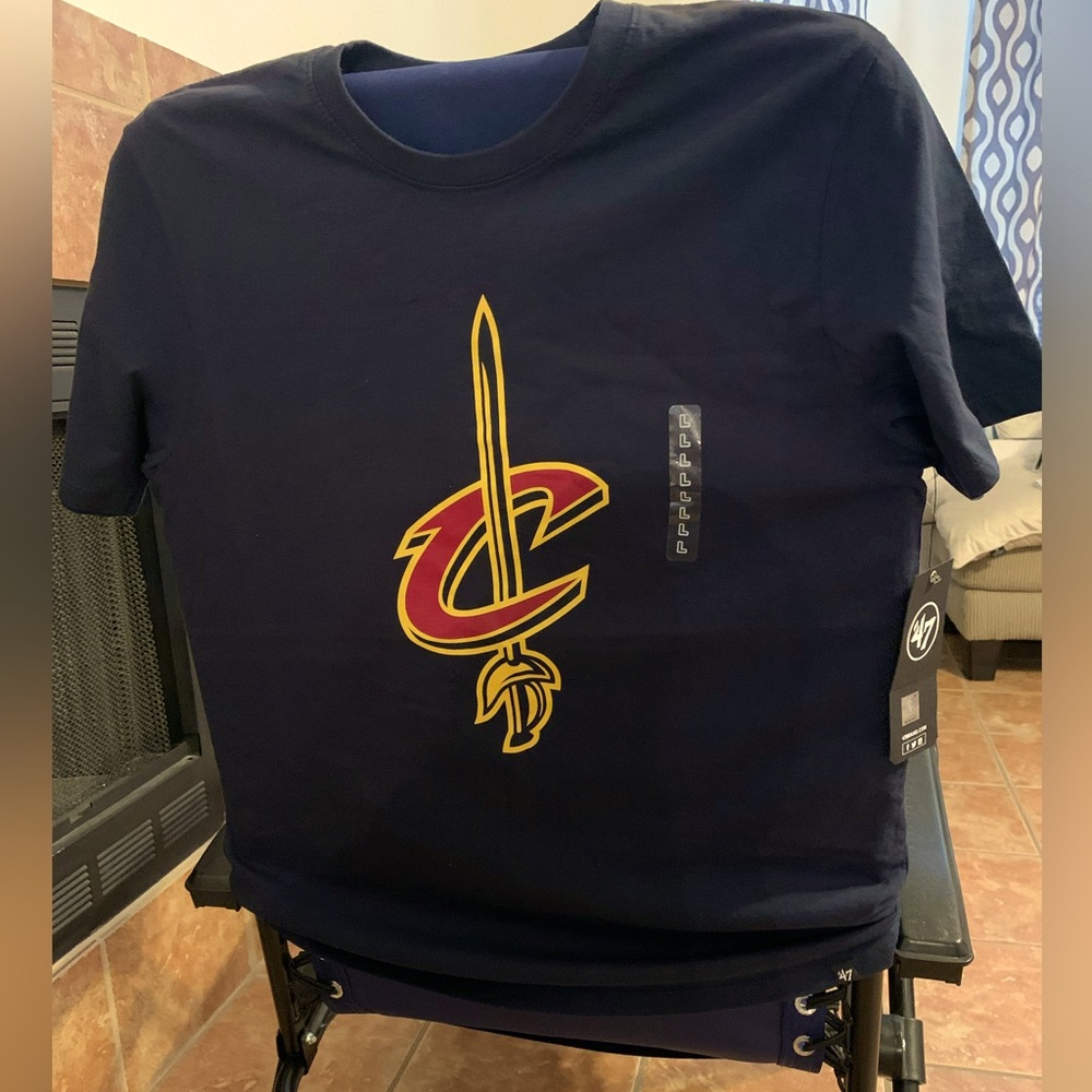 NET! Cleveland Cavaliers sports tee shirt